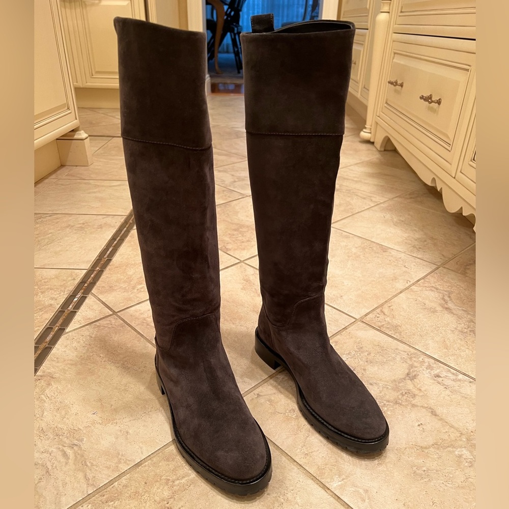Dolce and Gabbana knee high suede boots - Picture 3 of 10